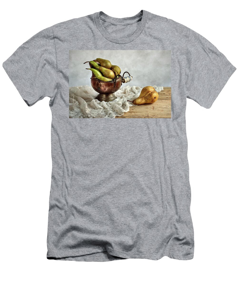 1 Still Life with Pears Nailia Schwarz T-Shirt