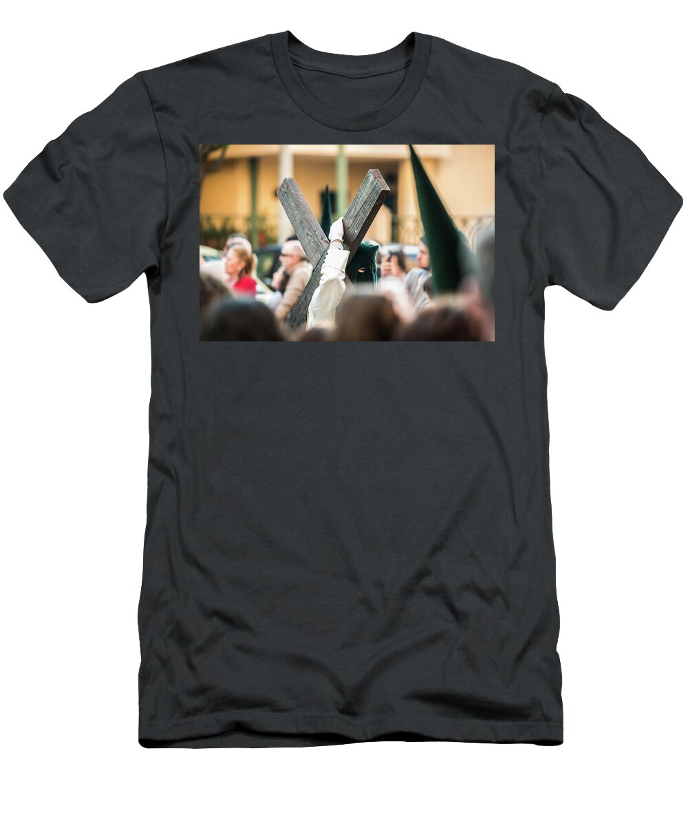 1 the Venerable Brotherhood and Fraternity of Penitents of Our Lord Jesus of Humility At His Arrest and Our Lady of the Sweetest Name and Hope in Caceres Esteban Martinena Guerrero T-Shirt