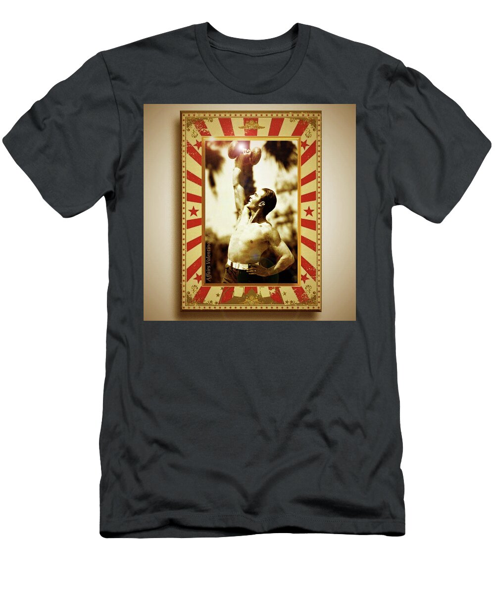 10 Rudolph Valentino Evelyn Zumaya T-Shirt