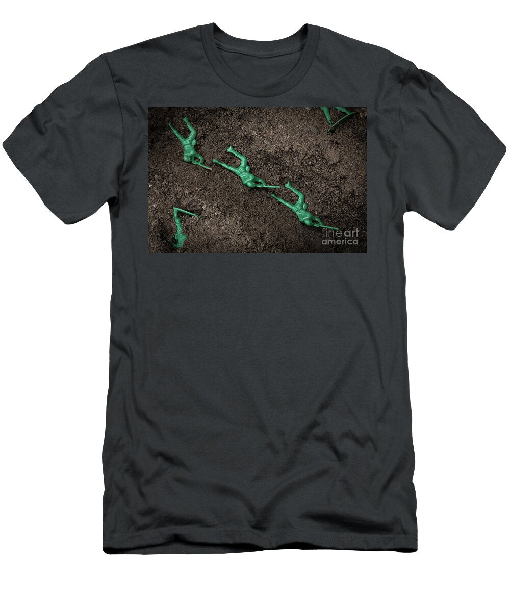 16 Toy Soldiers War Ezume Images T-Shirt