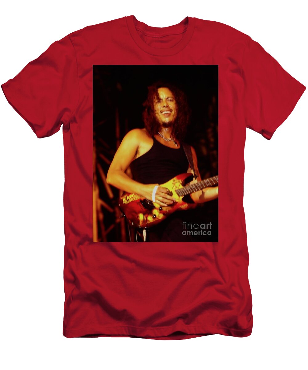 18 Kirk Hammett Metallica Concert Photos T-Shirt