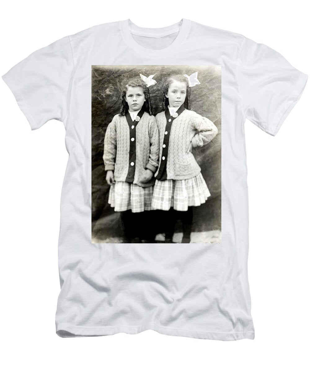1910 Best Friends Historic Image T-Shirt