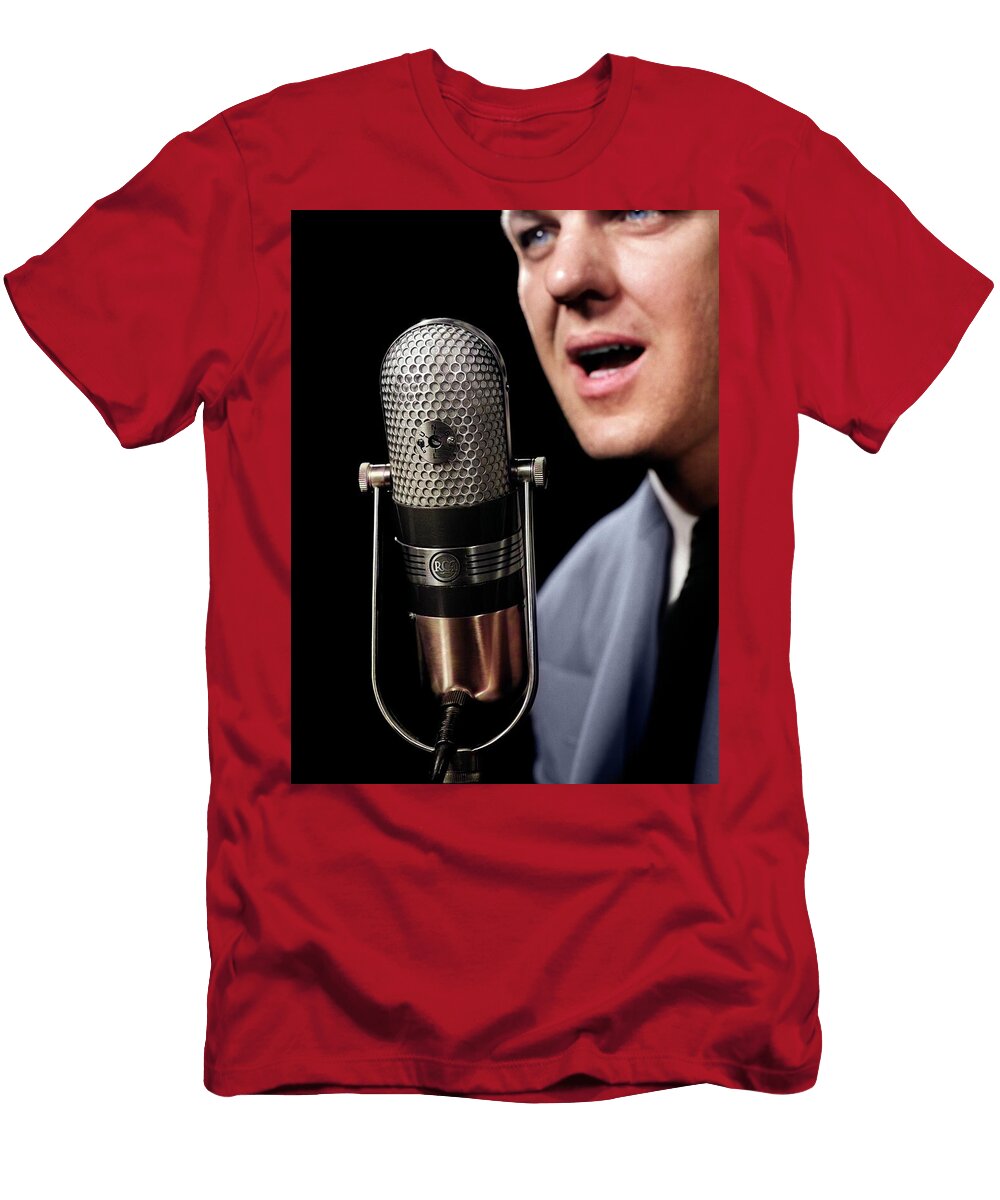 1950s Close Up of Announcer Newscaster Talking Into a Microphone Vintage Images T-Shirt