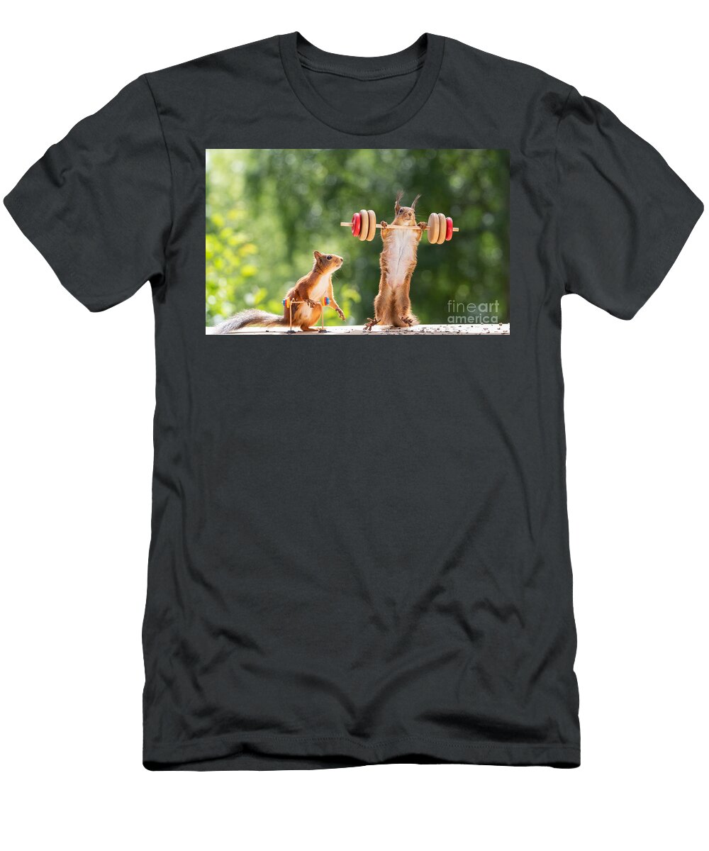 21 Red Squirrel Squirrel Sciurus Vulgaris Eurasian Red Squirrel Geert Weggen T-Shirt