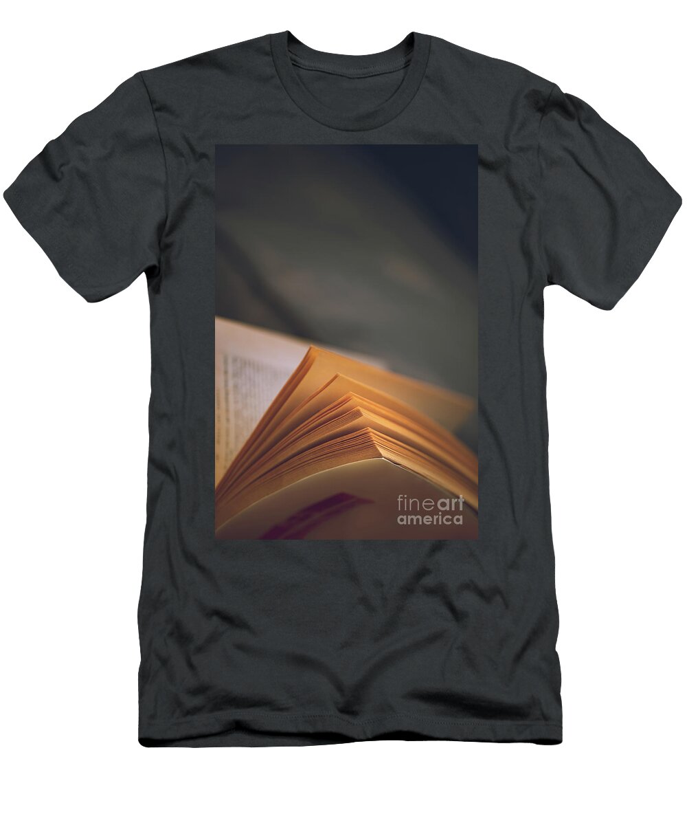 3 Reading Book At Home Anna Om T-Shirt