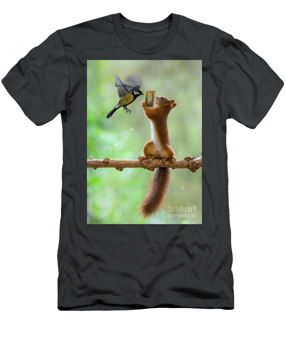 458 Red Squirrel Squirrel Sciurus Vulgaris Eurasian Red Squirrel Geert Weggen T-Shirt