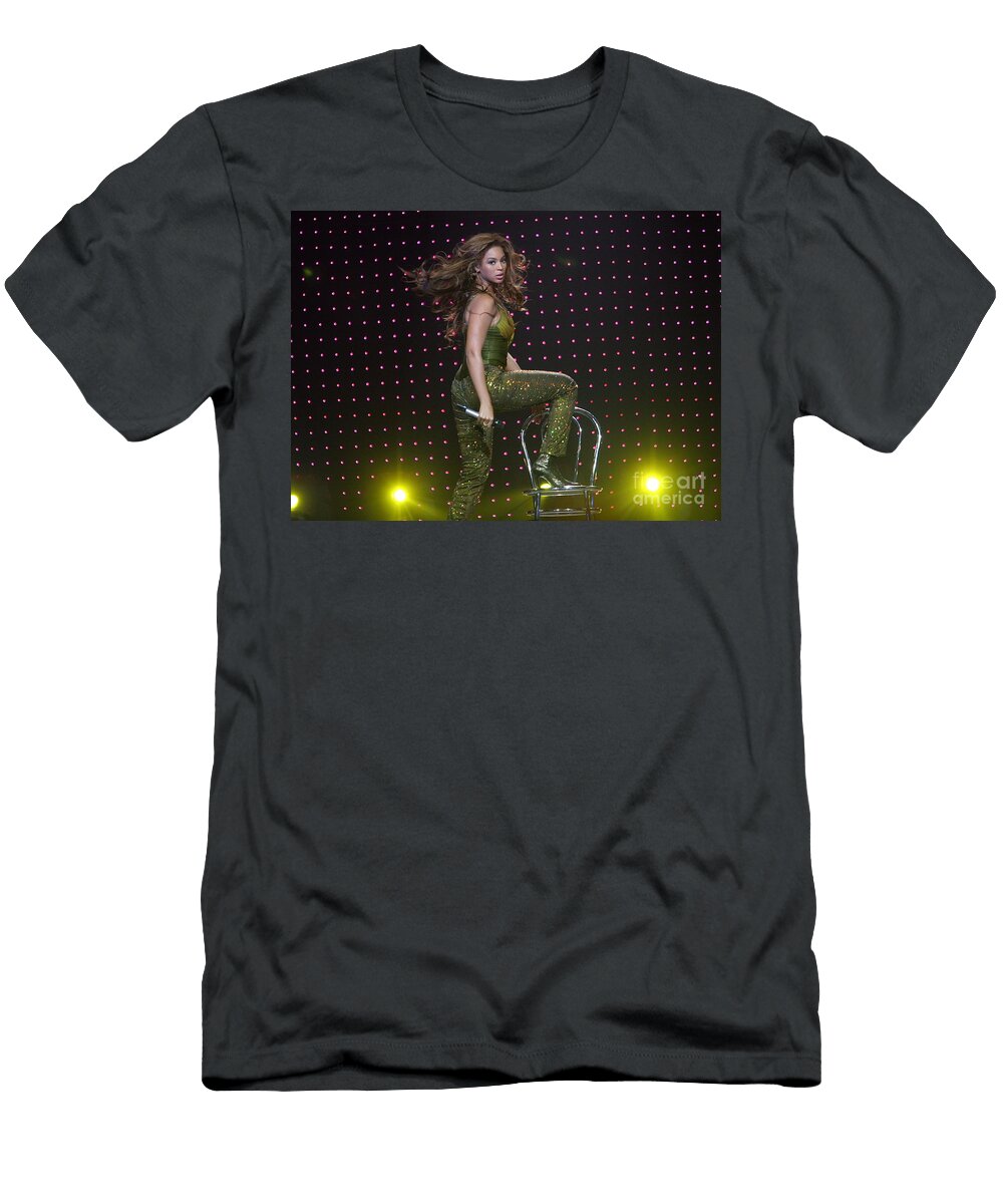 5 Beyonce Knowles Concert Photos T-Shirt