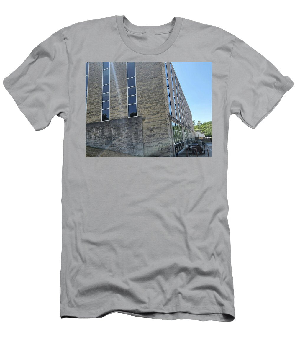 5 Indiana University College Campus Brick Building Kokomo Kelly Johnson T-Shirt