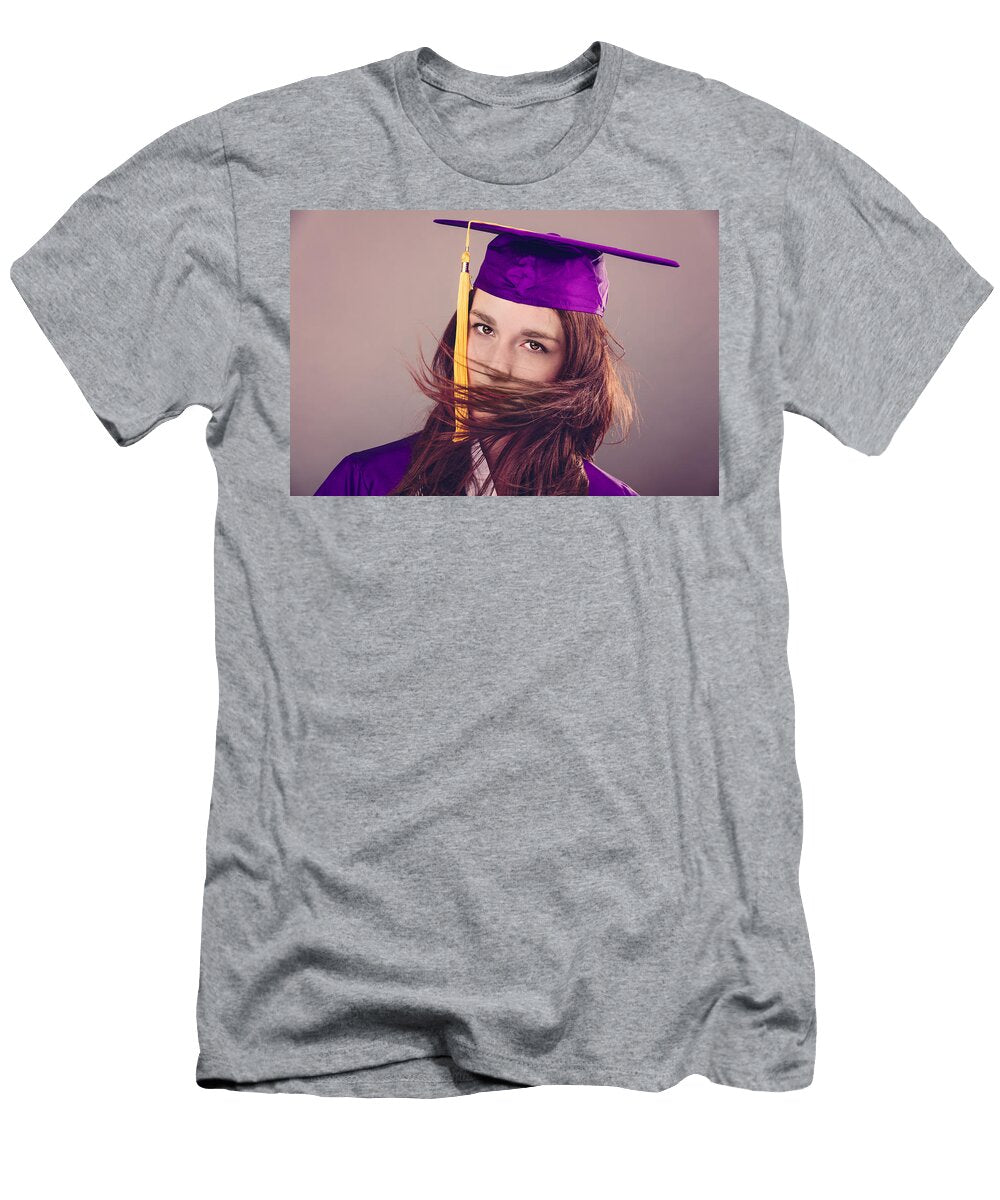 6 Female Graduation Peter Lakomy T-Shirt