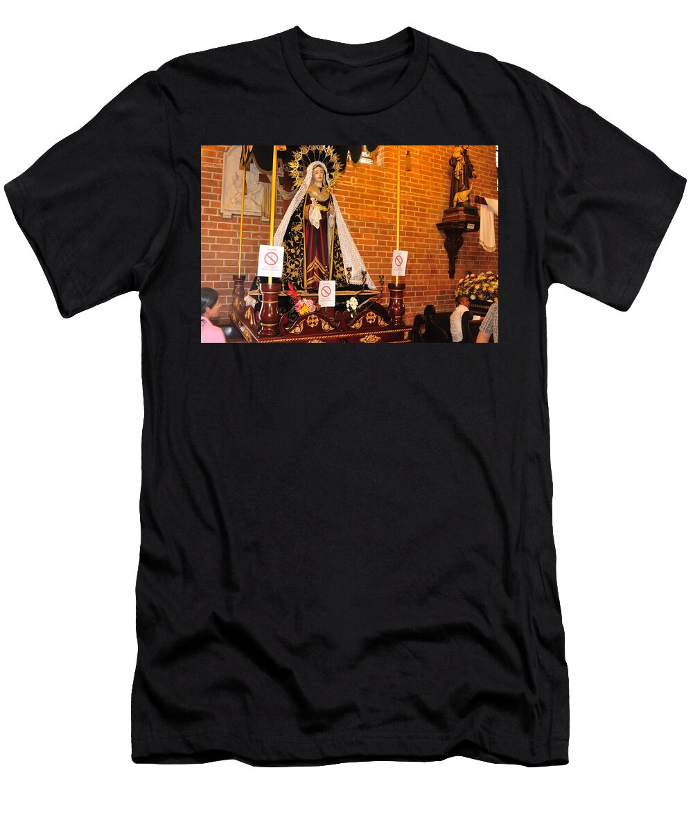 7 Girardota Colombia Carlos Mora T-Shirt