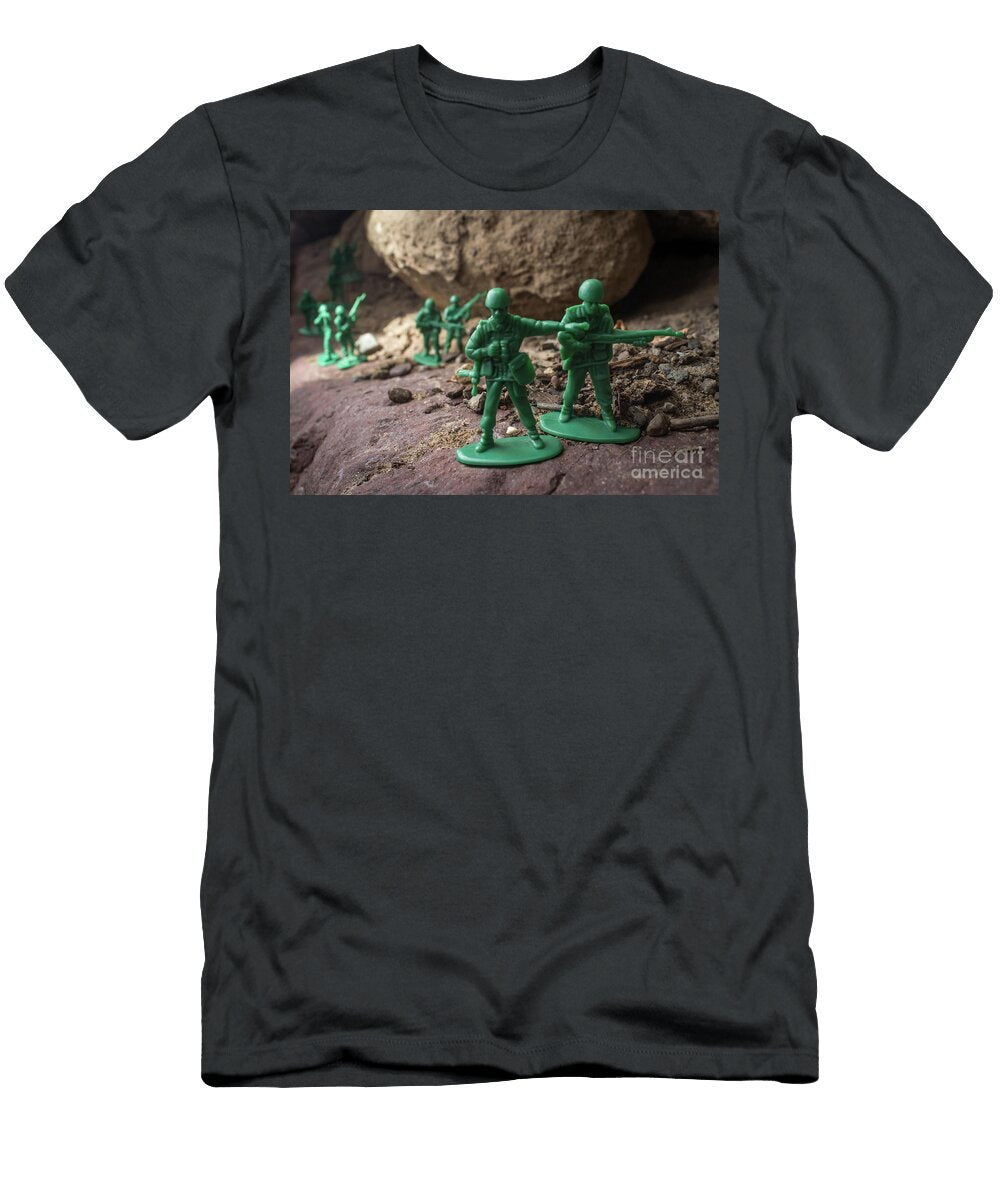 8 Toy Soldiers War Ezume Images T-Shirt