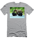 Alaskan Grizzly and Cubs Teresa a and Preston S Cole Photography T-Shirt