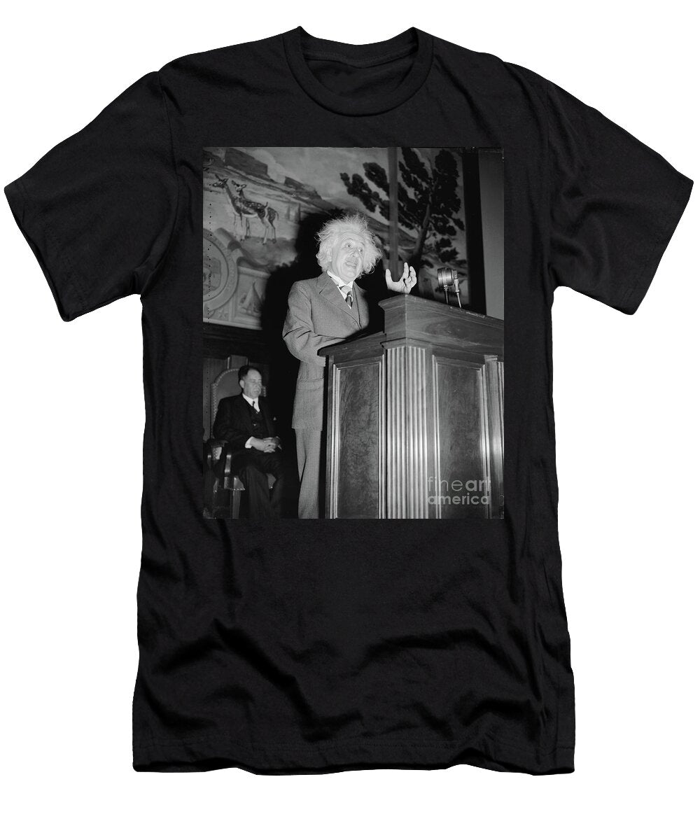 Albert Einstein Speaking C 1940 Black and White Photo Harris and Ewing T-Shirt