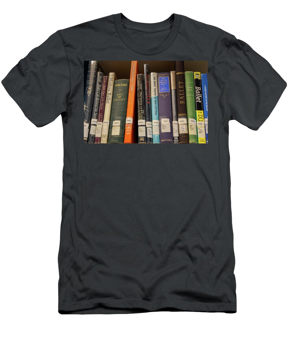 Ballet Books on the Shelf Dale Kincaid T-Shirt