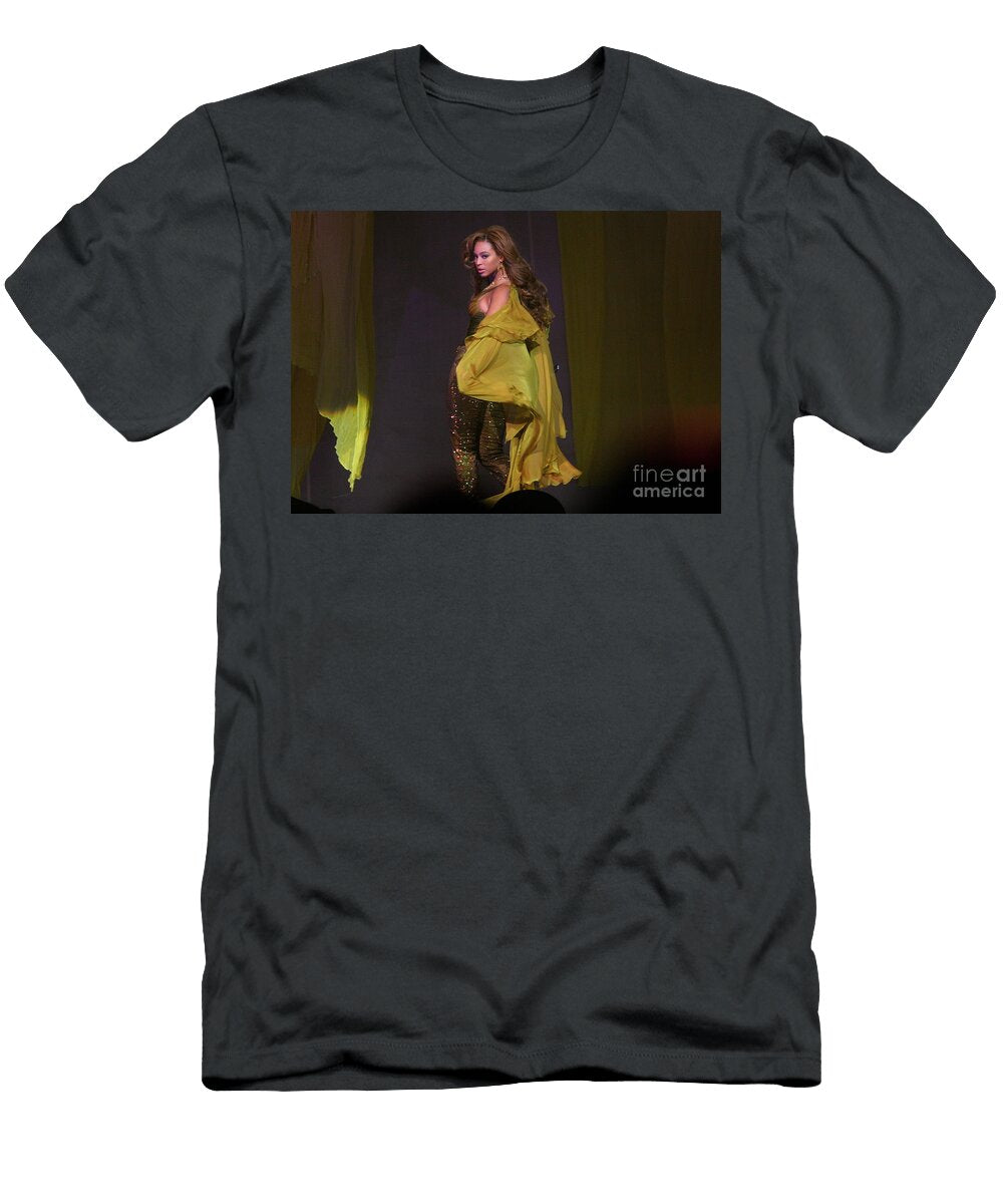 Beyonce Knowles Concert Photos T-Shirt
