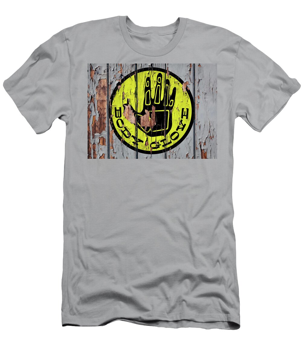 Body Glove Brand Logo Peeling Paint on Wood Wall Design Turnpike T-Shirt