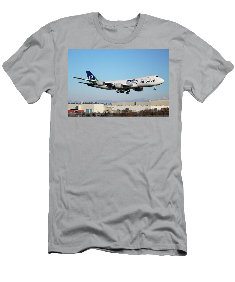 Boeing 747 Seahawks Huy Do T-Shirt
