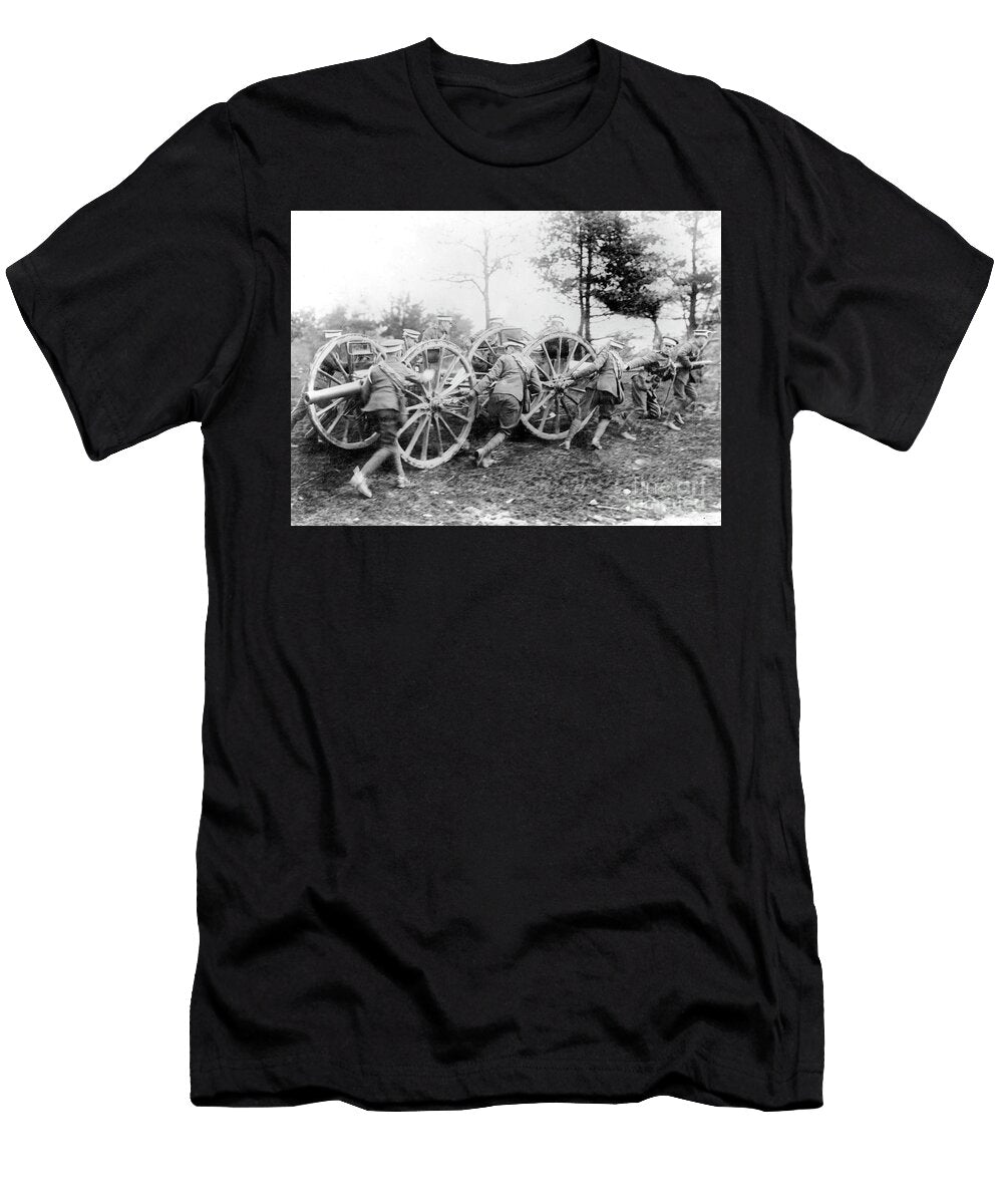 Canadian Soldiers of the 4th Field Batallion with Artillery 1915 French Photographer T-Shirt