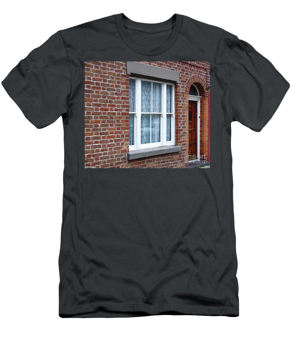 Childhood Home of Ringo Starr Madryn St Liverpool UK Steve Kearns T-Shirt