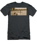 Children Racing Model Boats on the Round Pond Kensington Gardens 1926 English Photographer T-Shirt