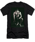 Close Up of Muscular Manool Young Bodybuilder in Gym Bouquet of Arts T-Shirt