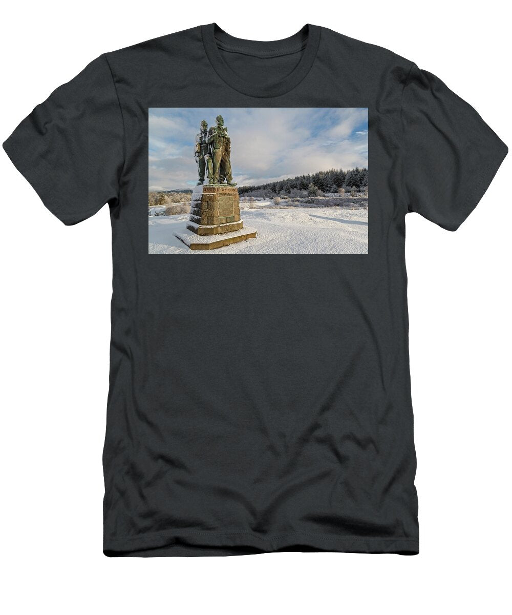Commando Memorial At Spean Bridge Derek Beattie T-Shirt
