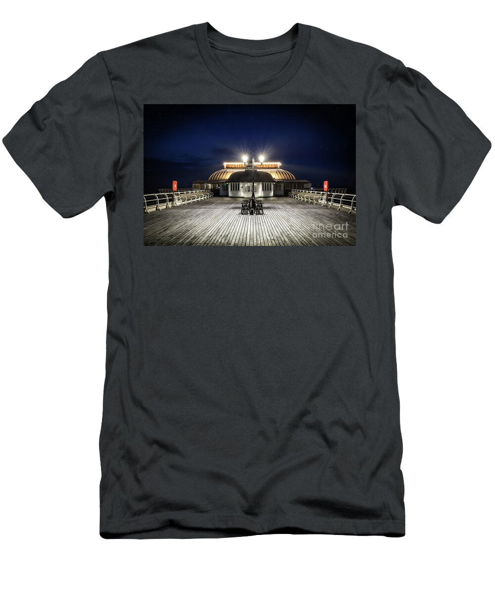 Cromer Pier Pavilion At Night Simon Bratt Photography Lrps T-Shirt
