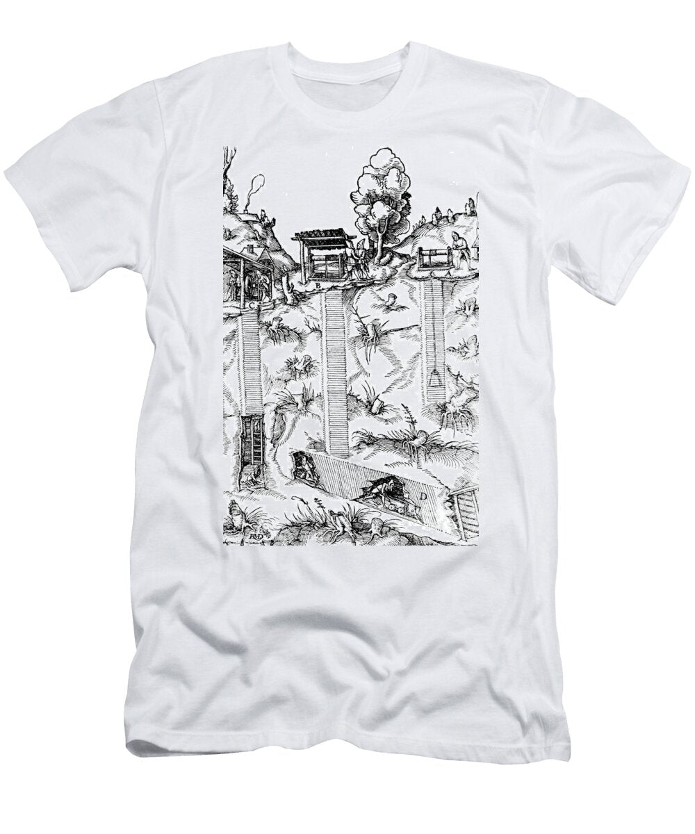 De Re Metallica Mine Shafts 16th Science Source T-Shirt