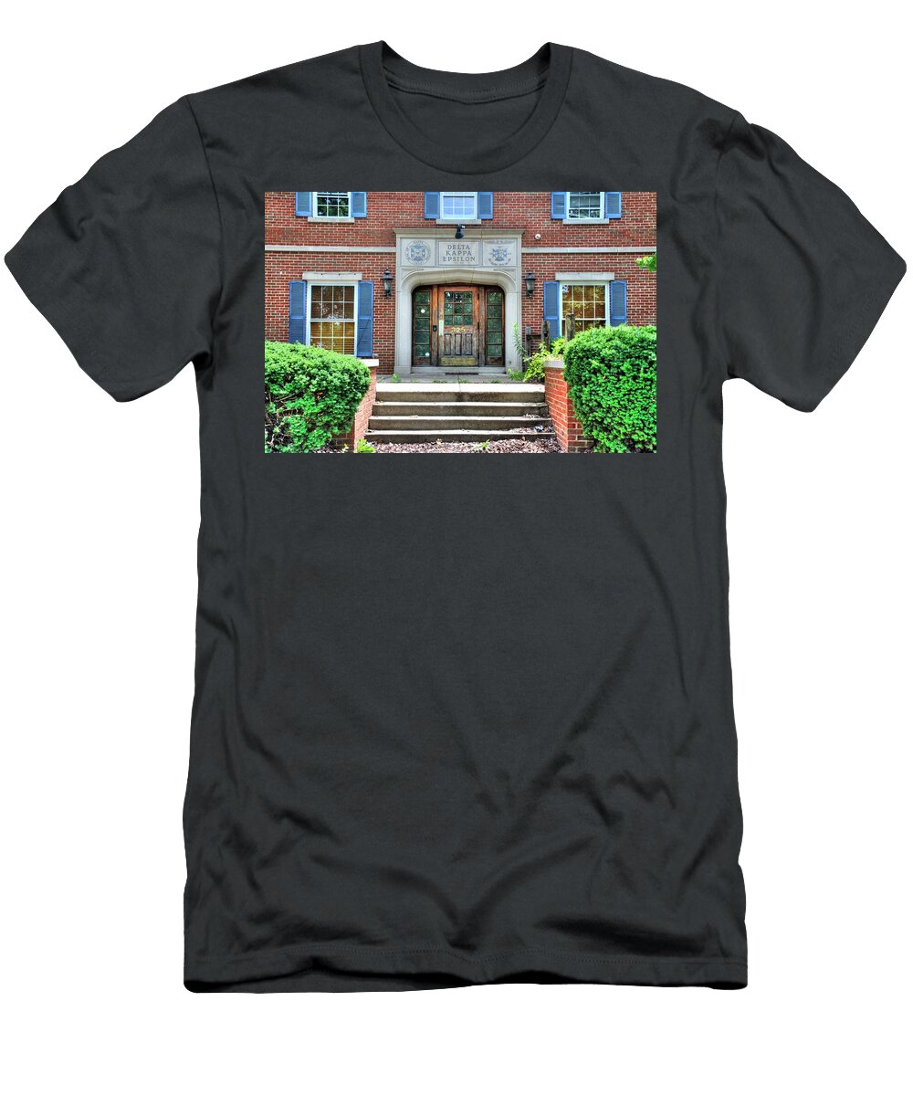 Delta Kappa Epsilon Miami of Ohio Paul Lindner T-Shirt