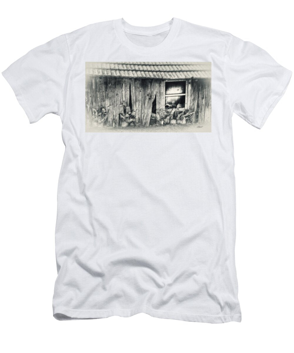 Derelict Jutta Maria Pusl T-Shirt