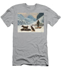 En Gronlaender Holder Hvil Ved Sin Hundeslaede Carl Rasmussen Danish T-Shirt