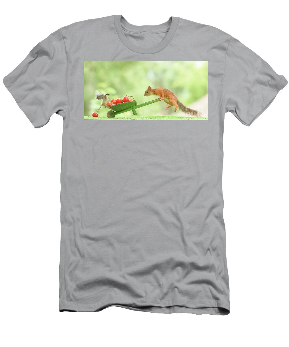 Female Red Squirrel Carrying a Load of Tomatos and Titmouse Geert Weggen T-Shirt