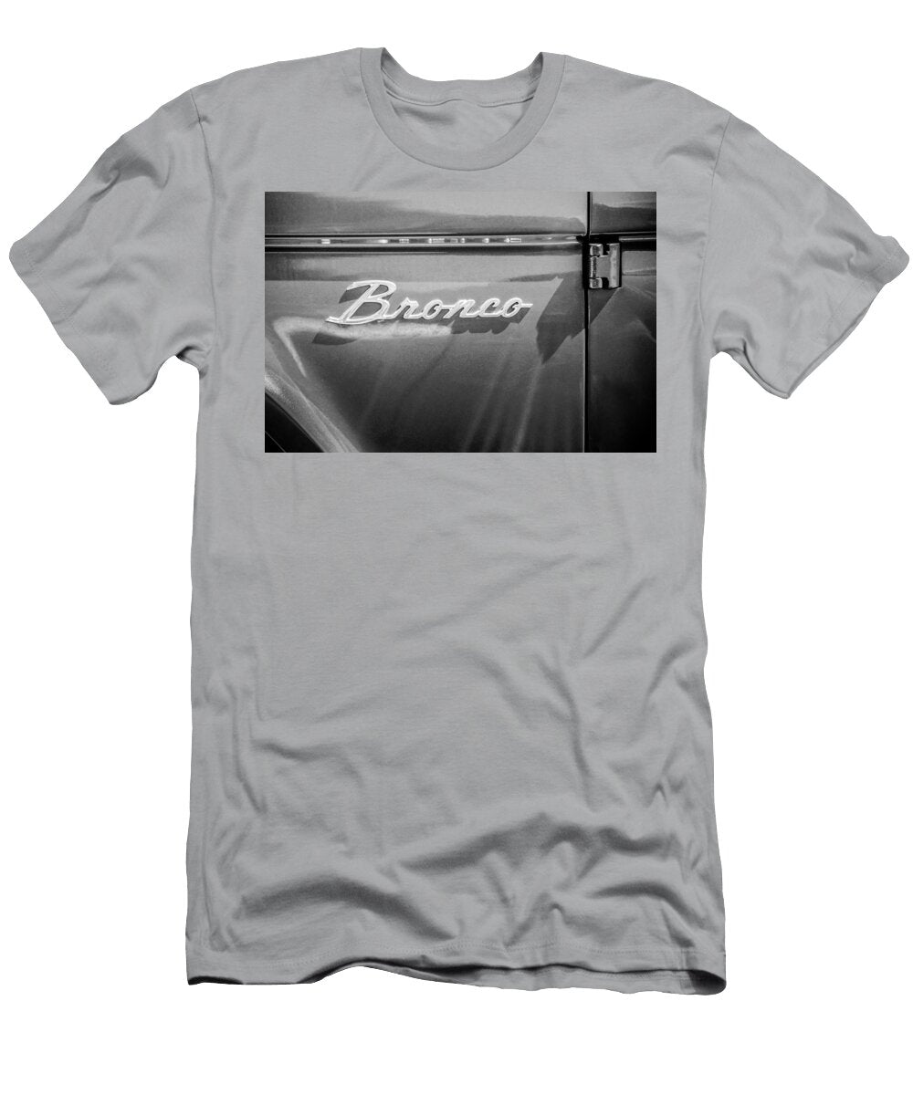 Ford Bronco Side Emblem 0827bw Jill Reger T-Shirt