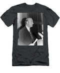 Francis Crick Lecturing in Mainz Wellcome Images T-Shirt