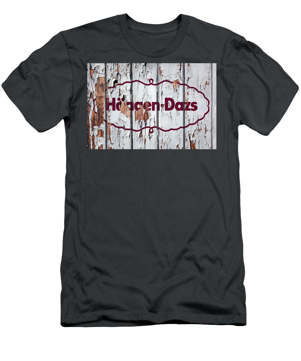 Haagen Dazs Vintage Logo on Peeling Paint Wood Wall Design Turnpike T-Shirt
