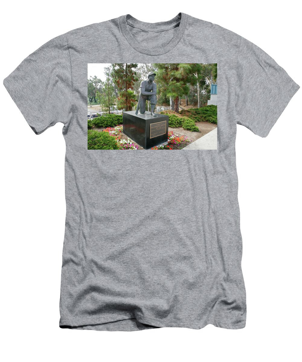 Jackie Robinson Statue Jackie Robinson Stadium Ucla Los Angeles California Peter Bennett T-Shirt