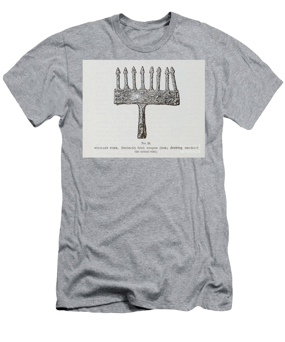 Military Forks Distinctly Irish Weapon L3 Historic Illustrations T-Shirt