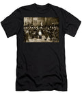 Napoleons Farewell to His Generals At Fontainbleau 1814 Illustration From Hutchinsons Story of the British Nation C1923 Emile Jean Horace Vernet T-Shirt