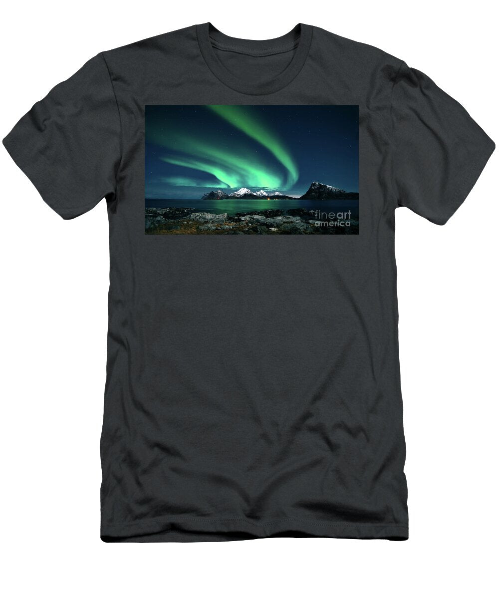 Northern Lights Aurora Borealis Muhammad Aashir T-Shirt