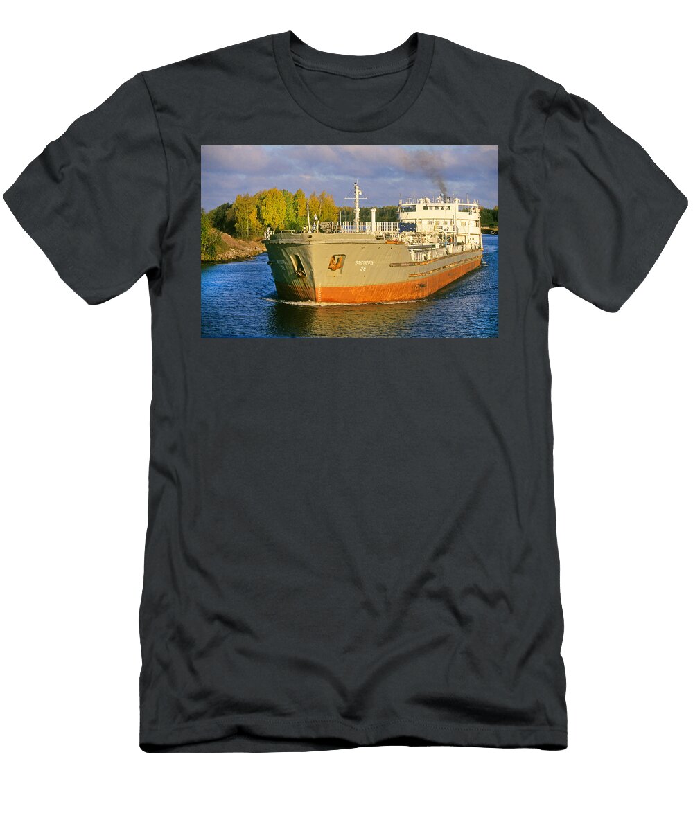 Oil Tanker on the Volga Buddy Mays T-Shirt
