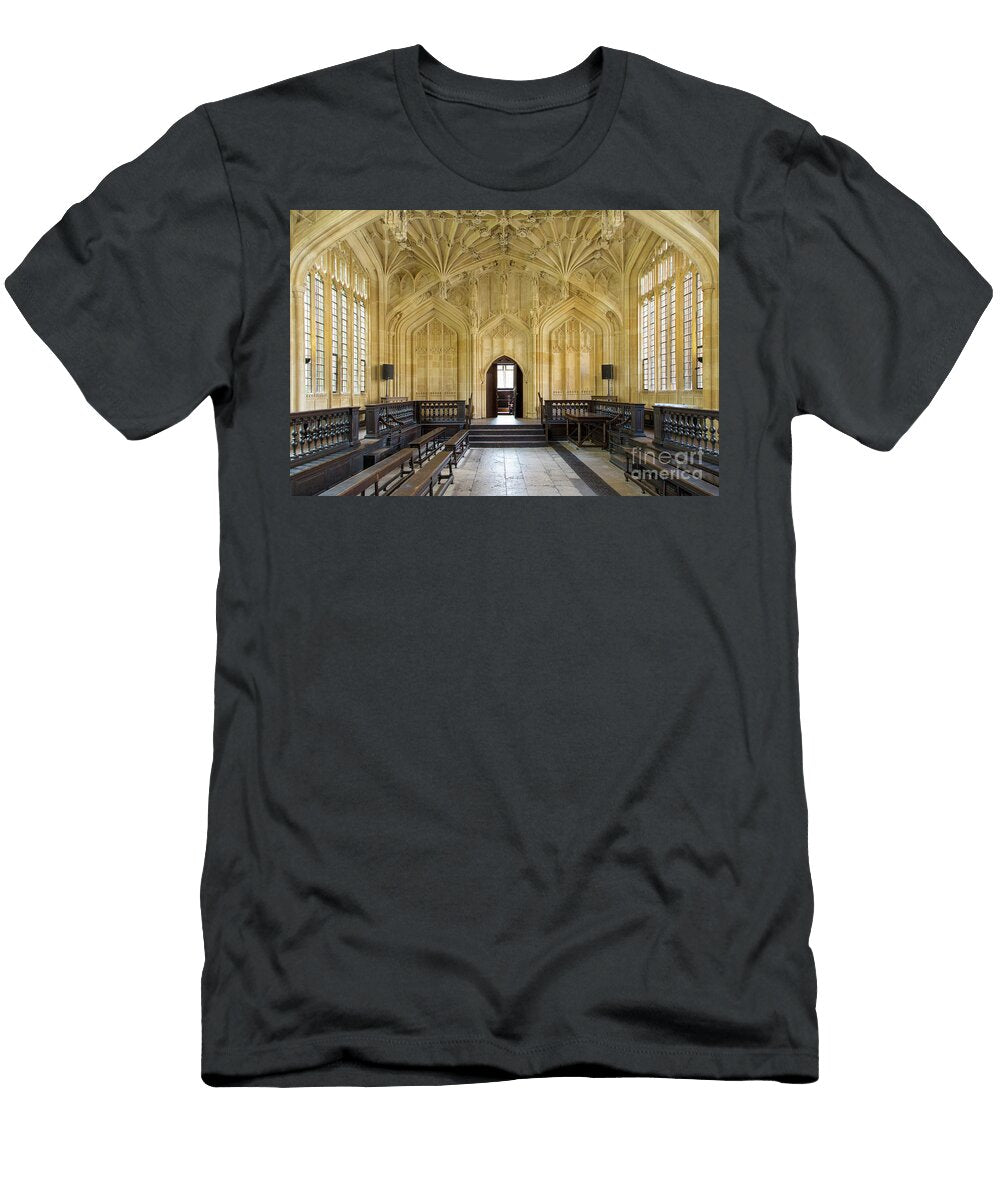 Oxford University England Divinity School Brian Jannsen T-Shirt