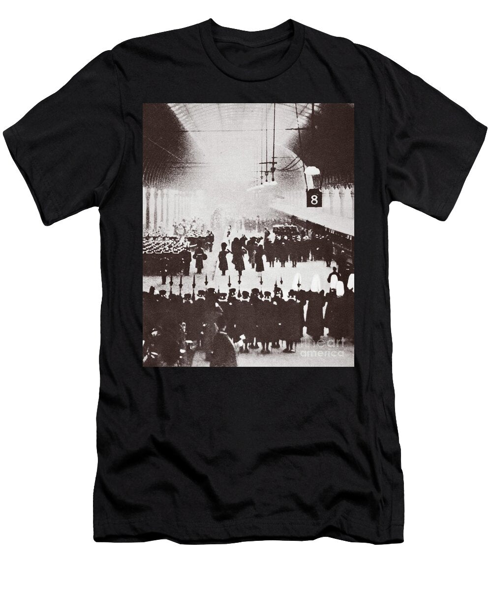 Paddington Station George Vs Body on the Way to His Final Resting Place At Windsor 1936 English Photographer T-Shirt