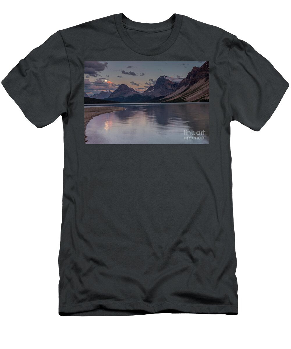 Rising Moon Sunset Banff National Park Daryl L Hunter T-Shirt