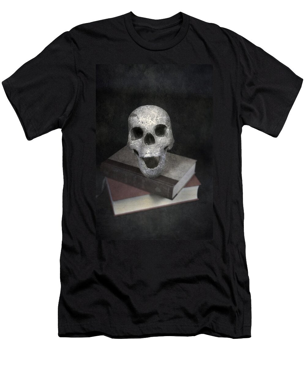 Skull on Books Joana Kruse T-Shirt