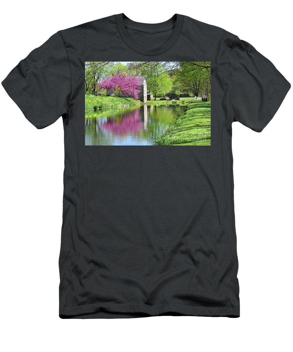 Spring Nirvana Along the Morris Canal Nj Regina Geoghan T-Shirt