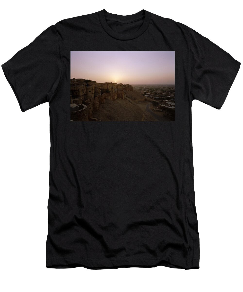 Sunrise Over Jaisalmer Shaun Higson T-Shirt