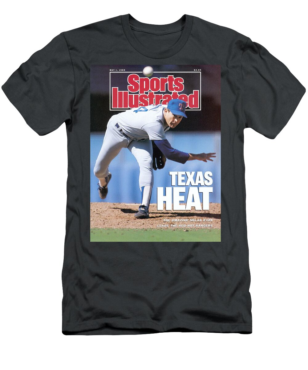 Texas Rangers Nolan Ryan May 01 1989 Sports Illustrated Cover T-Shirt