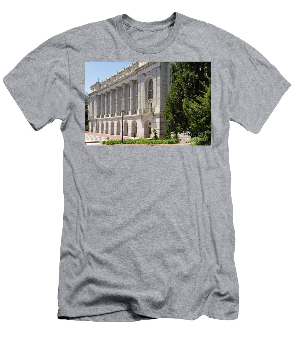 University of California Berkeley Historic Ide Wheeler Hall Dsc4056 Wingsdomain Art and Photography T-Shirt