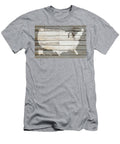 USA Map of America Outline on White Barn Wood Planks Design Turnpike T-Shirt
